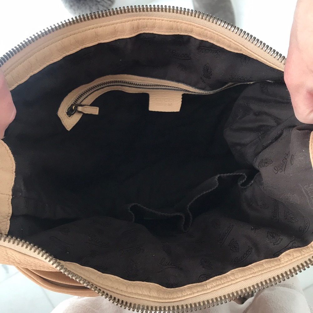 Gucci Jungle Hobo Bag in Tan - Picture 5 of 6